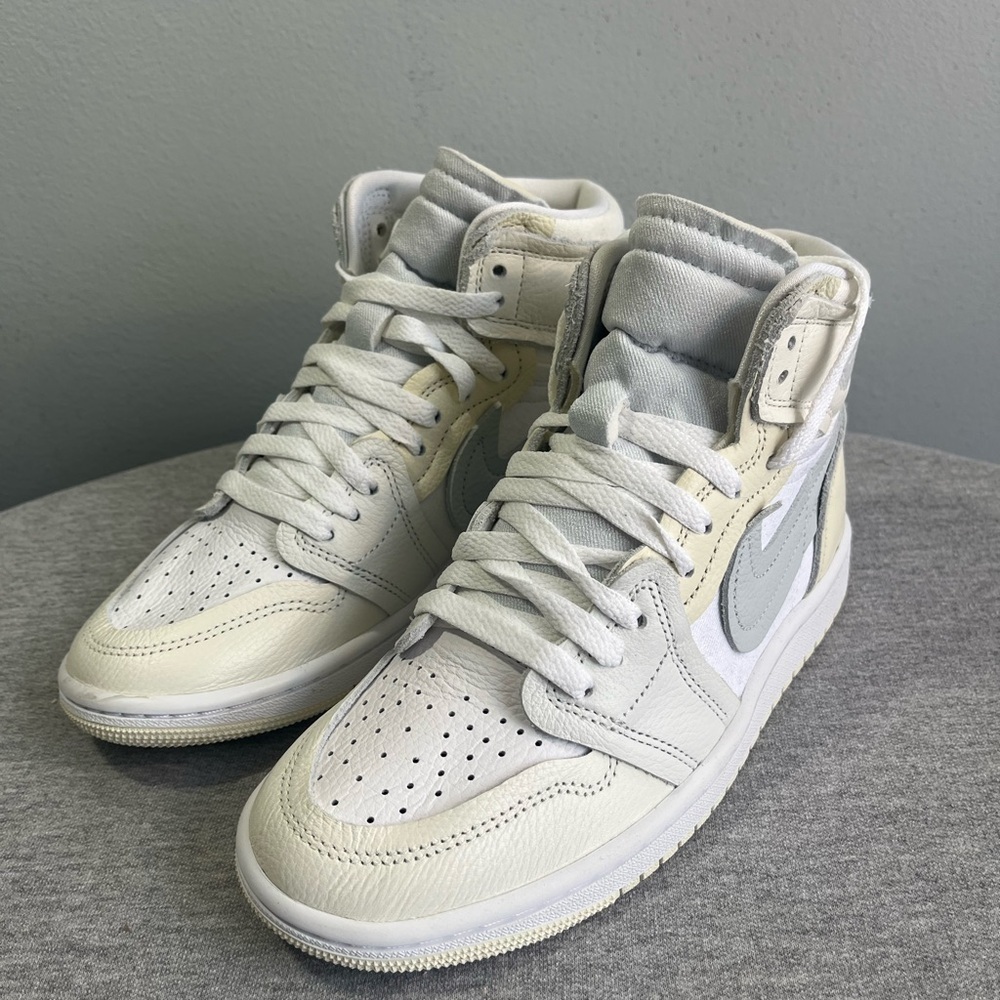 Nike Jordan 1 MM High White Pure Platinum Women's Shoe Size 6.5 FB9891-100​​ - Picture 9 of 11